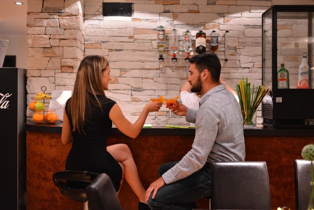 Guest House Panorama Aqualux With Free Parking Нови Сад Екстериор снимка