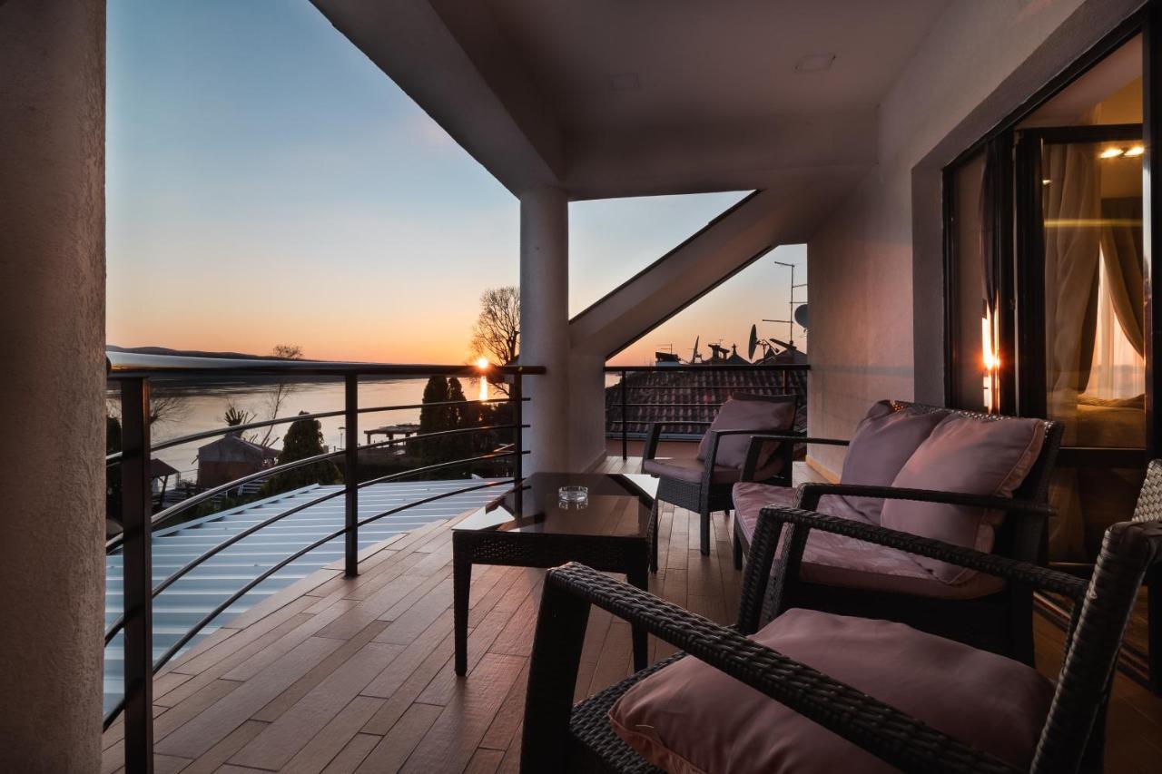 Guest House Panorama Aqualux With Free Parking Нови Сад Екстериор снимка