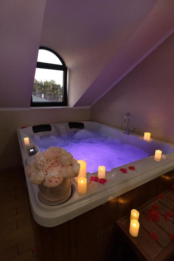 Guest House Panorama Aqualux With Free Parking Нови Сад Екстериор снимка